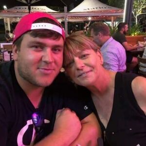 Meet your Posher, Anderson